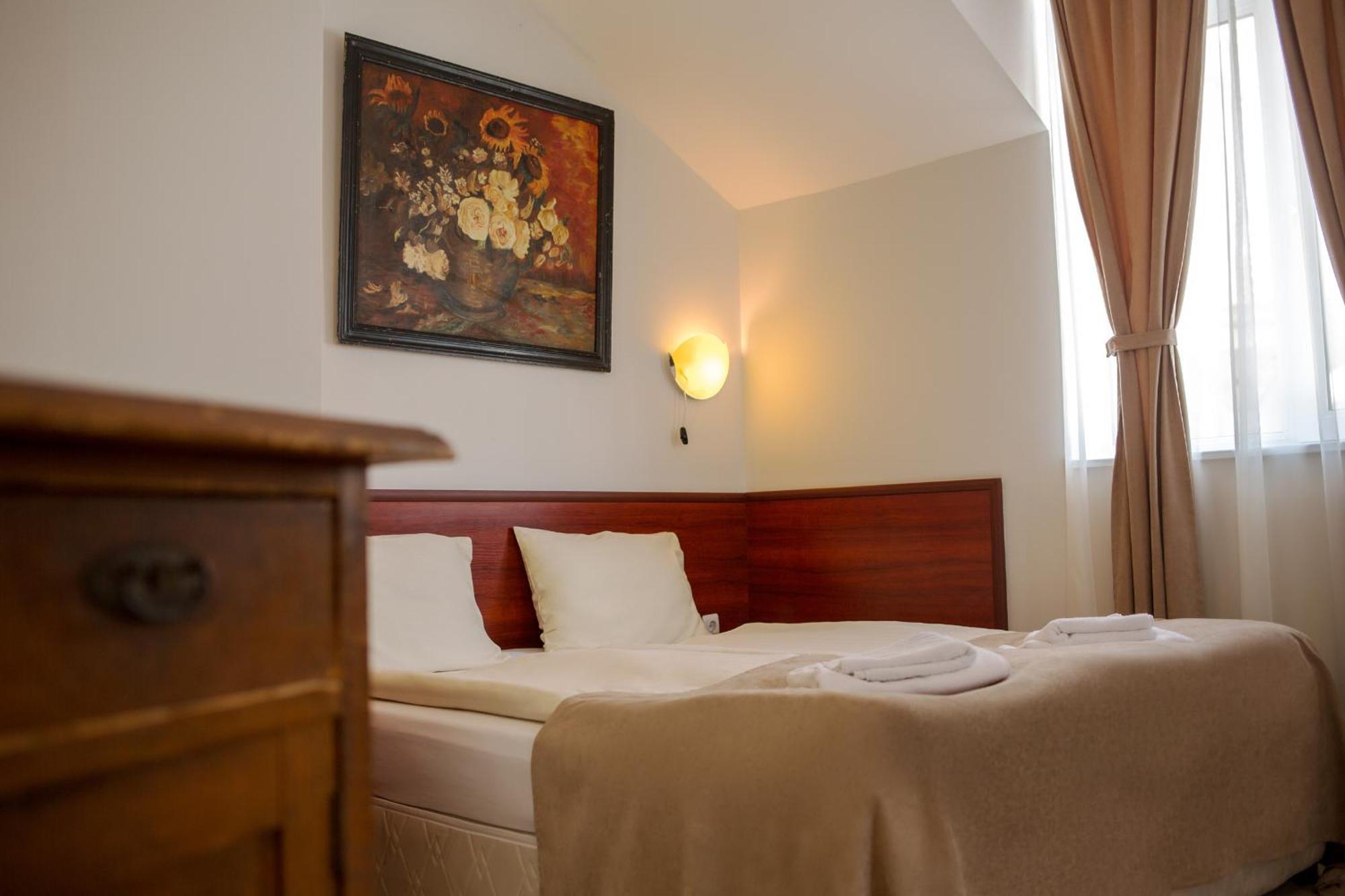 Hotel Central Balchik Ngoại thất bức ảnh