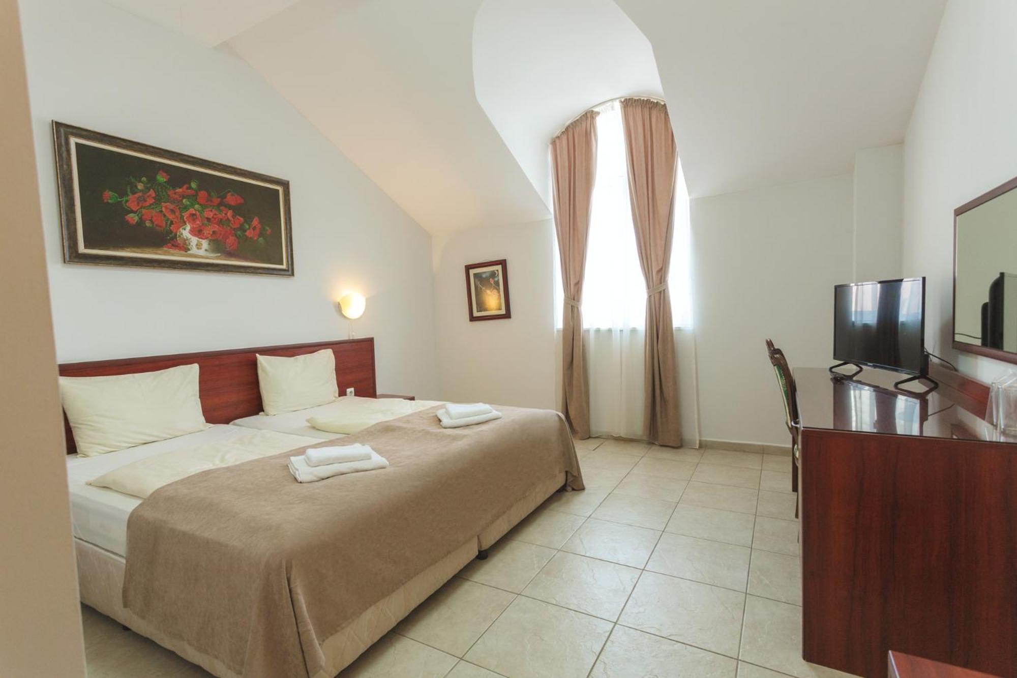 Hotel Central Balchik Ngoại thất bức ảnh